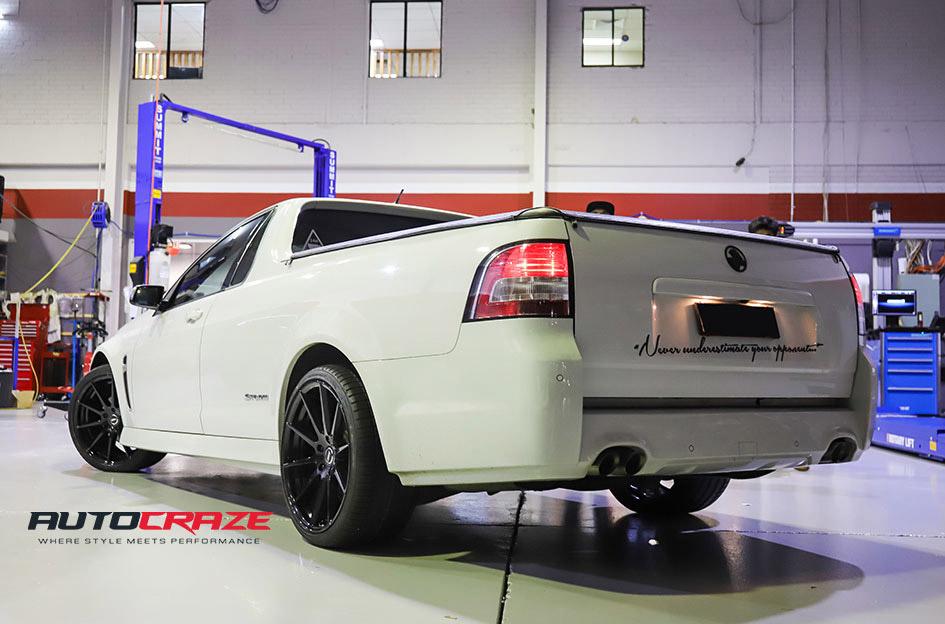 HOLDEN-COMMODORE-NURBERG-BLACK
